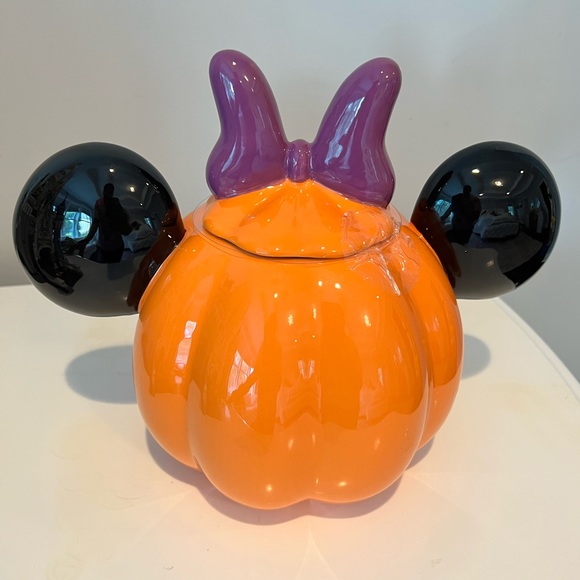 Minnie Mouse Large Halloween Pumpkin Canister - Picture 4 of 5